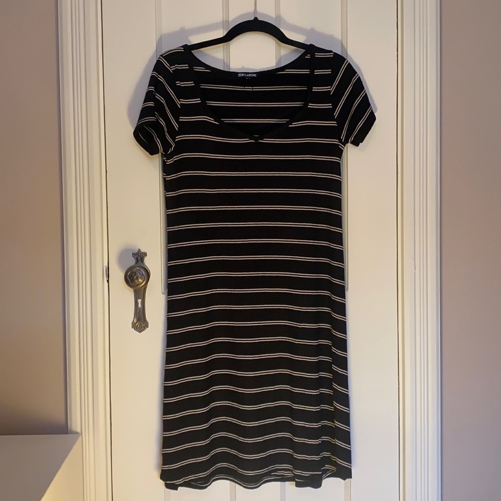 ✨HostPick✨ Billabong Striped Mini Dress Size L